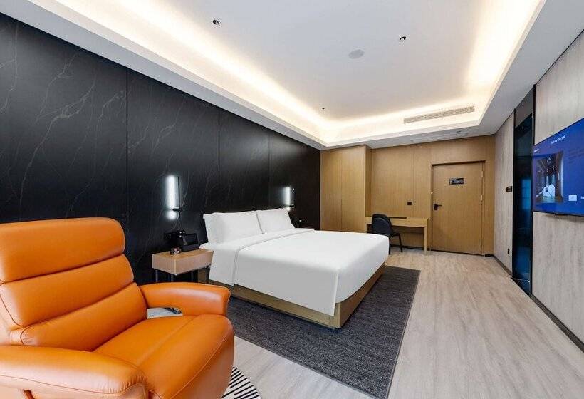 Hotel Ramada By Wyndham Wuhan Hankou