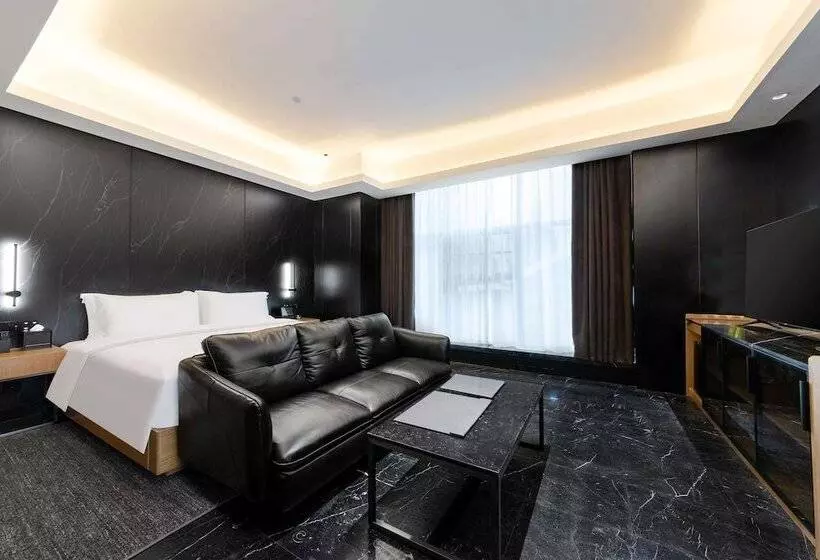 هتل Ramada By Wyndham Wuhan Hankou