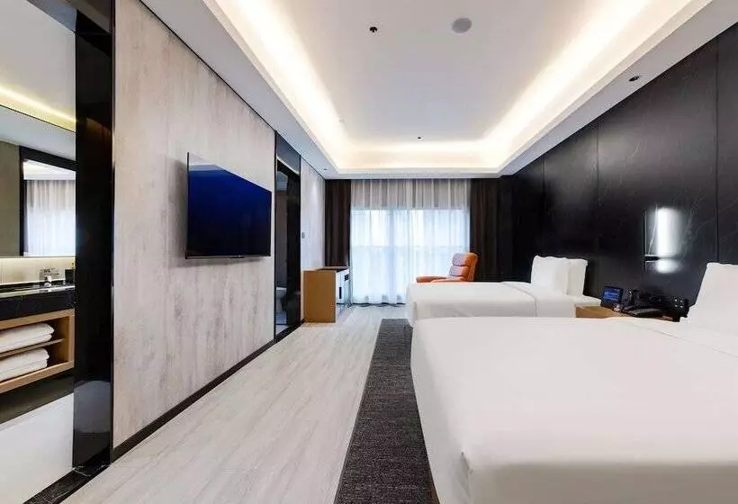 هتل Ramada By Wyndham Wuhan Hankou