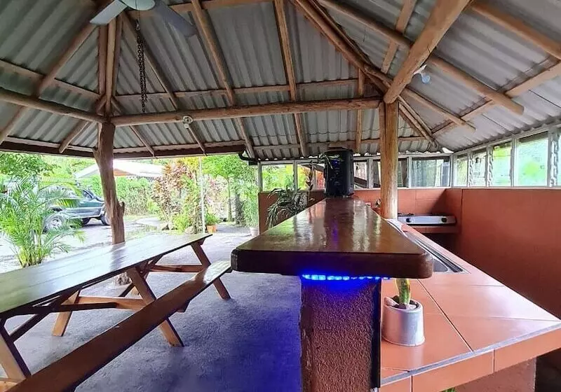 هتل Sierra Arenal