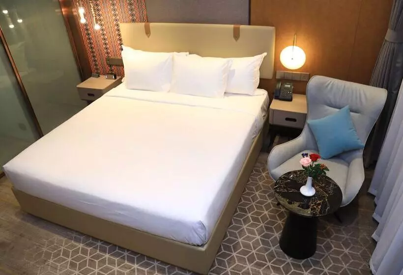 هتل Skylight In Terminal