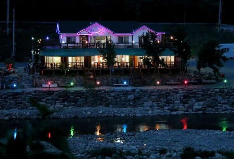 Miryang Cheonglim Pension