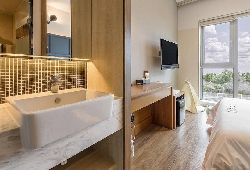 Pensionat Jeju Maru Hotel & Cafe