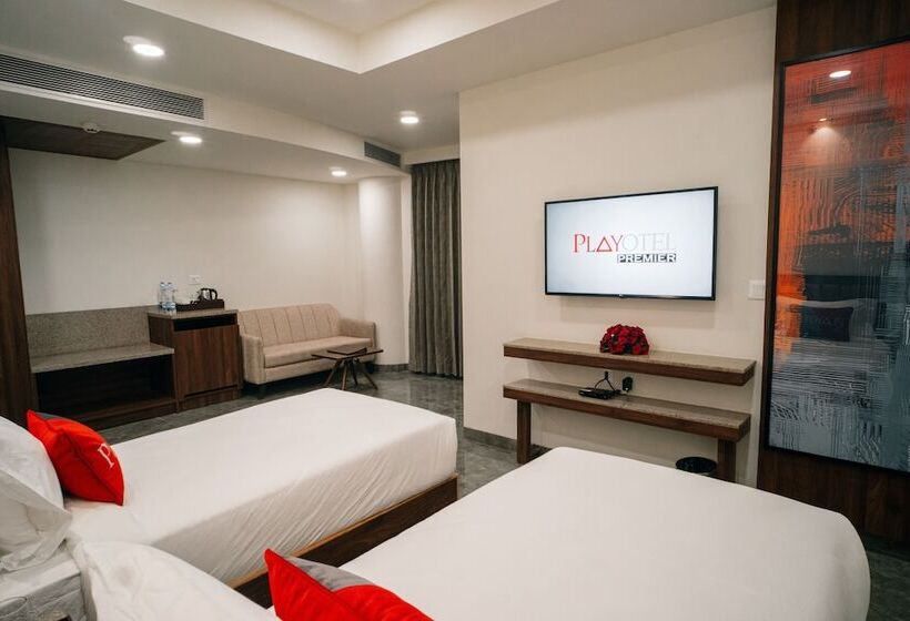 Playotel Premier Guna