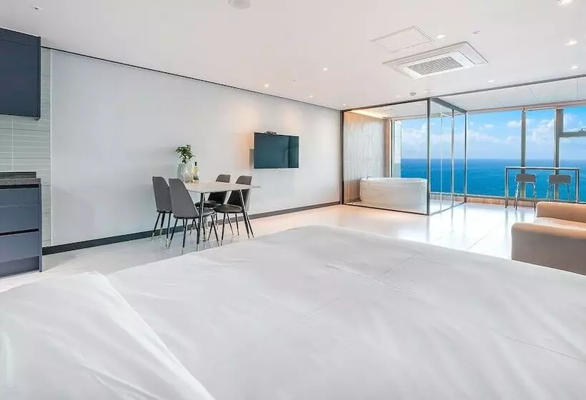 Sokcho The Sharp Pension