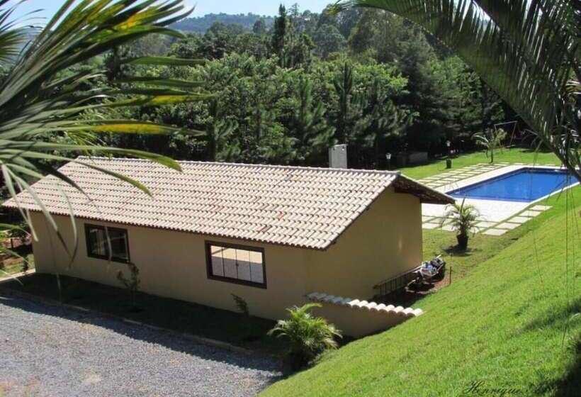 فندق Fazenda Topada