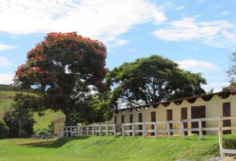 فندق Fazenda Topada
