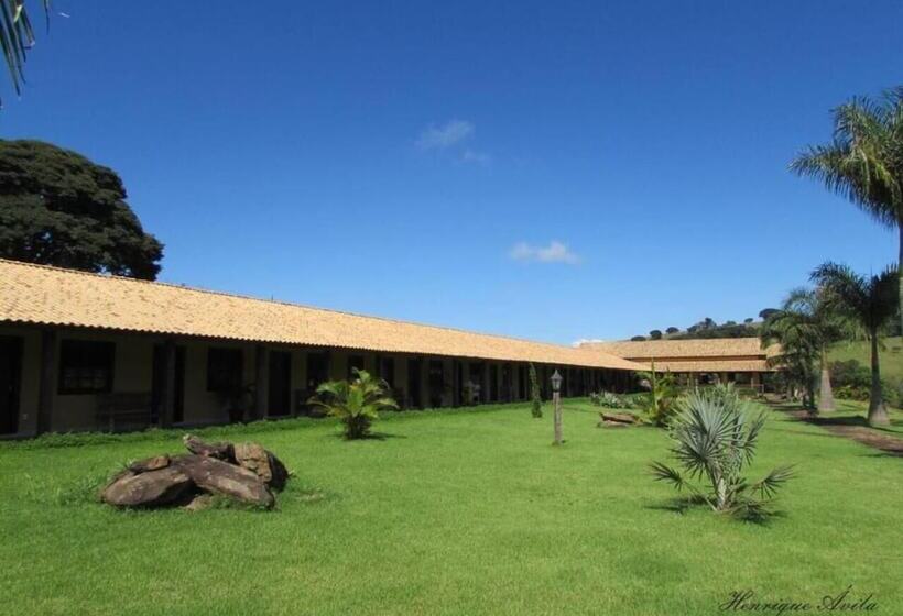 فندق Fazenda Topada