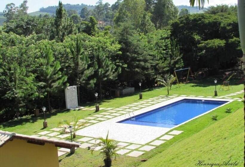 فندق Fazenda Topada