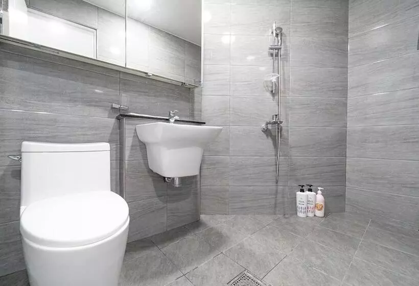 پانسیون Yeosu Lime Hostel