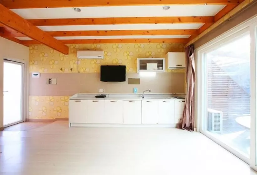 Cheorwon Beulbee Pension