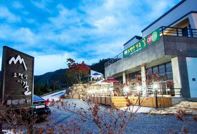 Danyang Sobaeksanganeungil Pension