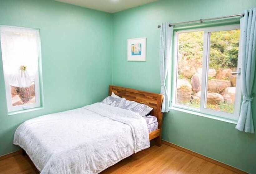 Danyang Sobaeksanganeungil Pension