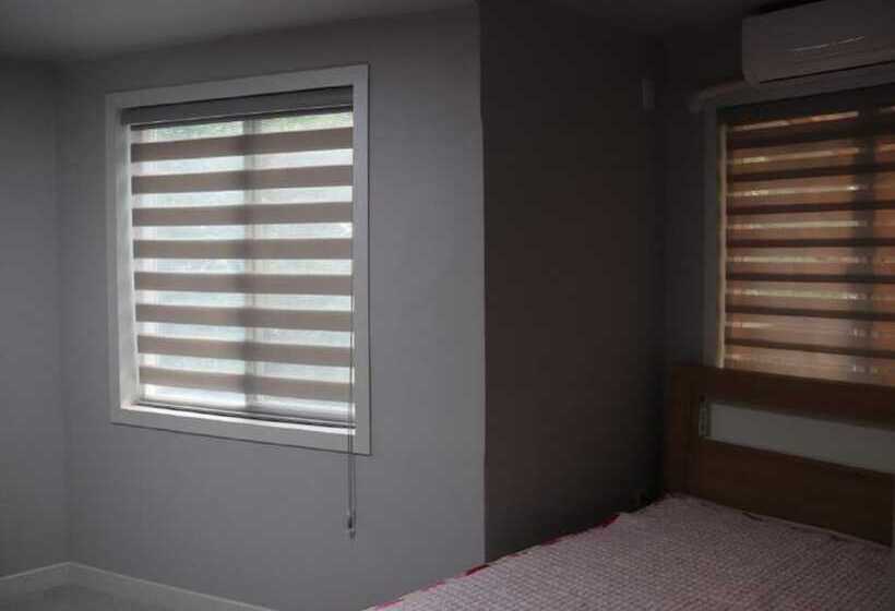 Gapyeong Calbongsanokeuvalley Pension