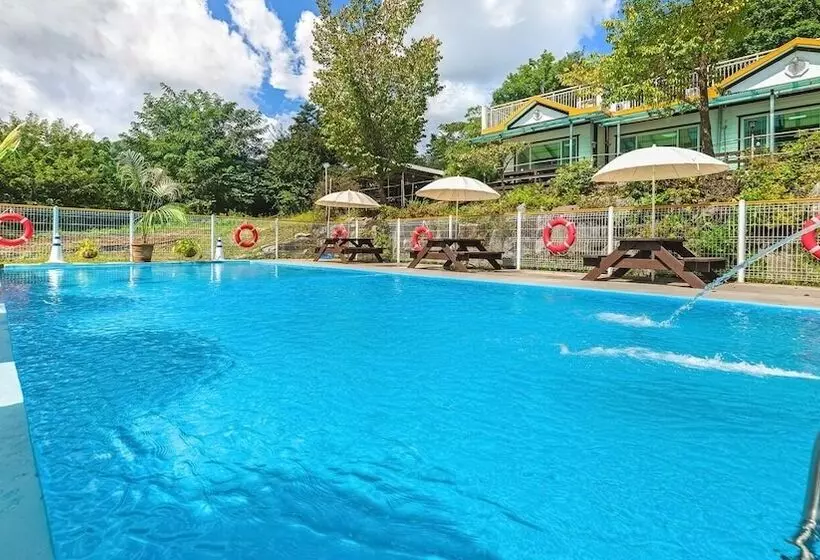 Gapyeong Hutan Pension