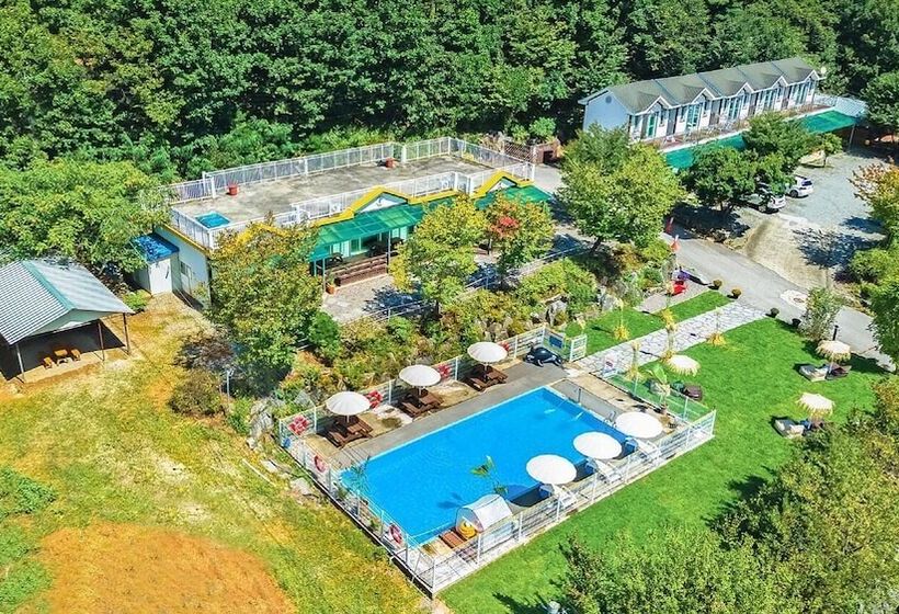 Gapyeong Hutan Pension