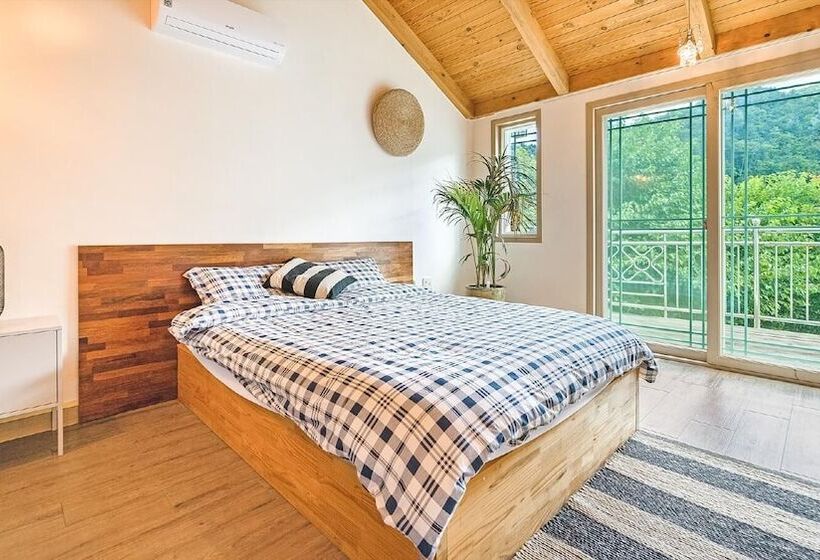 Gapyeong Hutan Pension