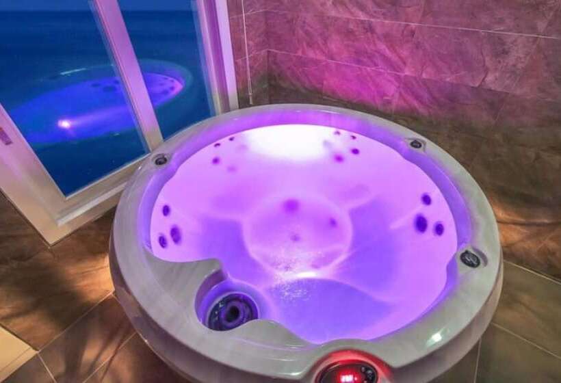 Geojedo Blue Hill Pension