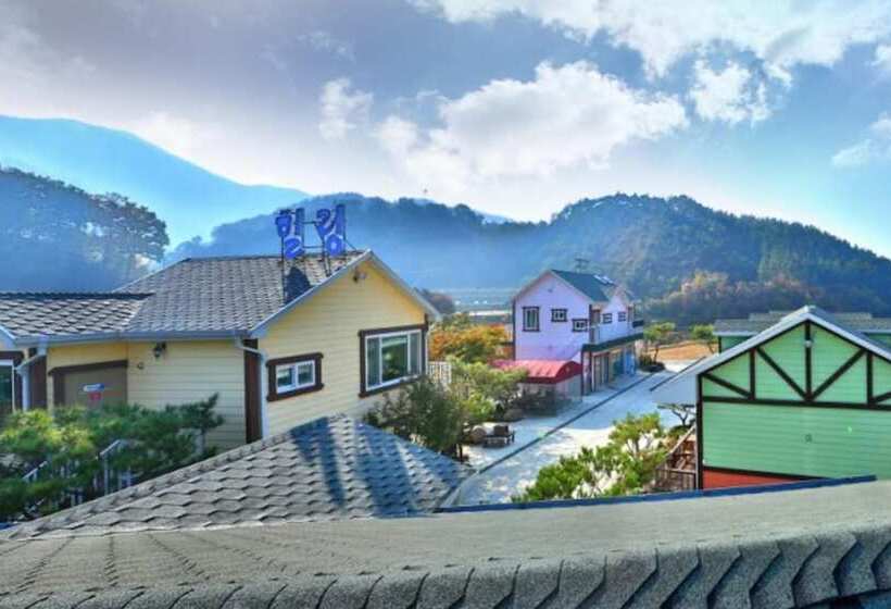 Gongju Magoksa Healing Pension