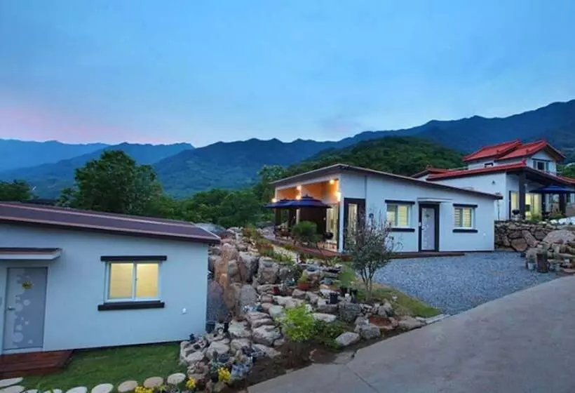 Hadong Doredore Pension
