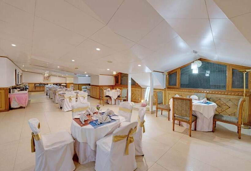 Hotel Goroomgo Baljees Shimla