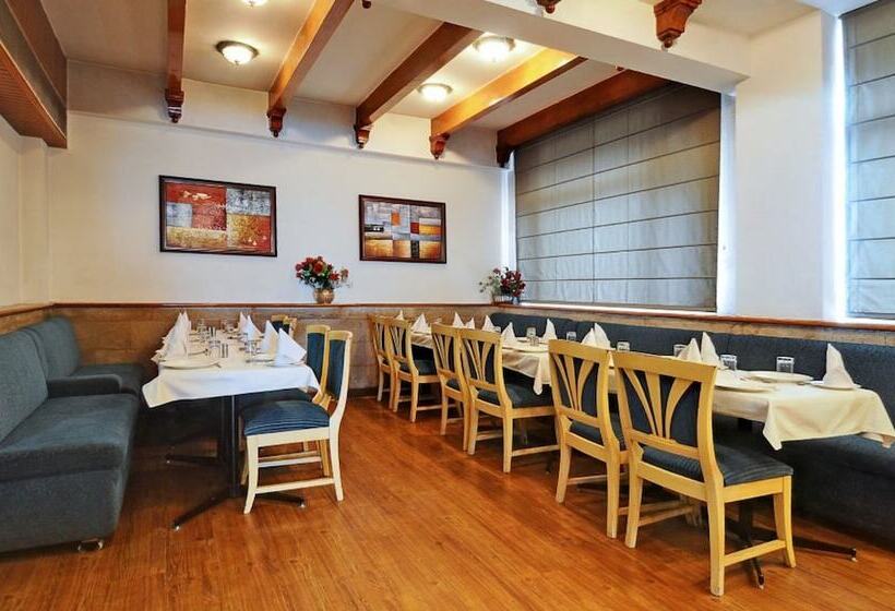 Hotel Goroomgo Baljees Shimla