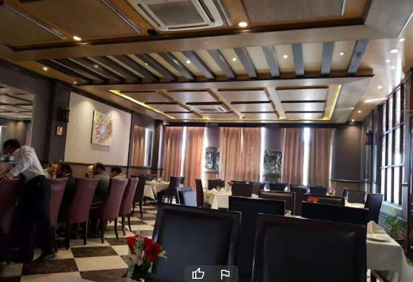 Faletti S Grand Hotel Gujranwala