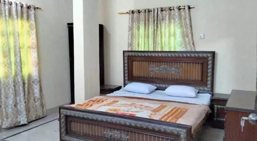 هتل Royal Guest And Farm House