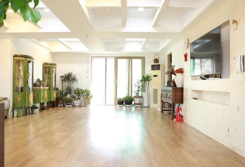 Jeongeup Brahms Pension A