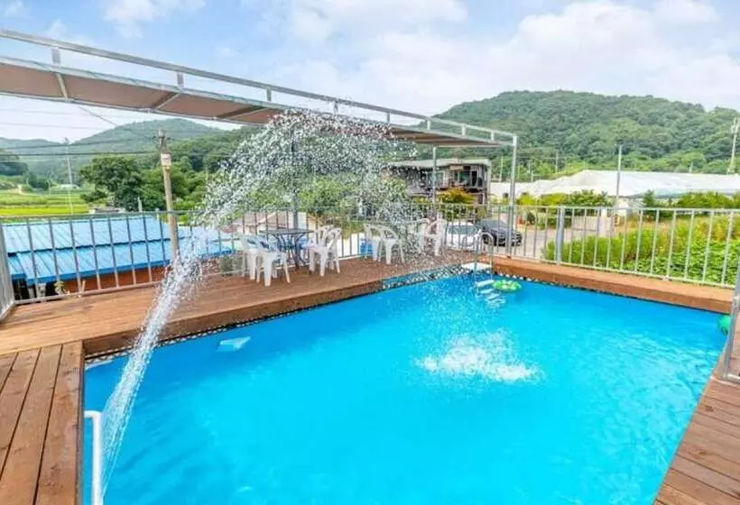 Paju Sandle Pension