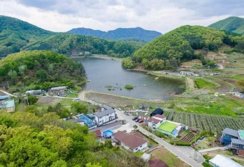 Paju Sandle Pension