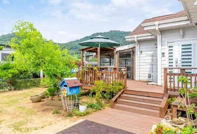 Paju Sandle Pension