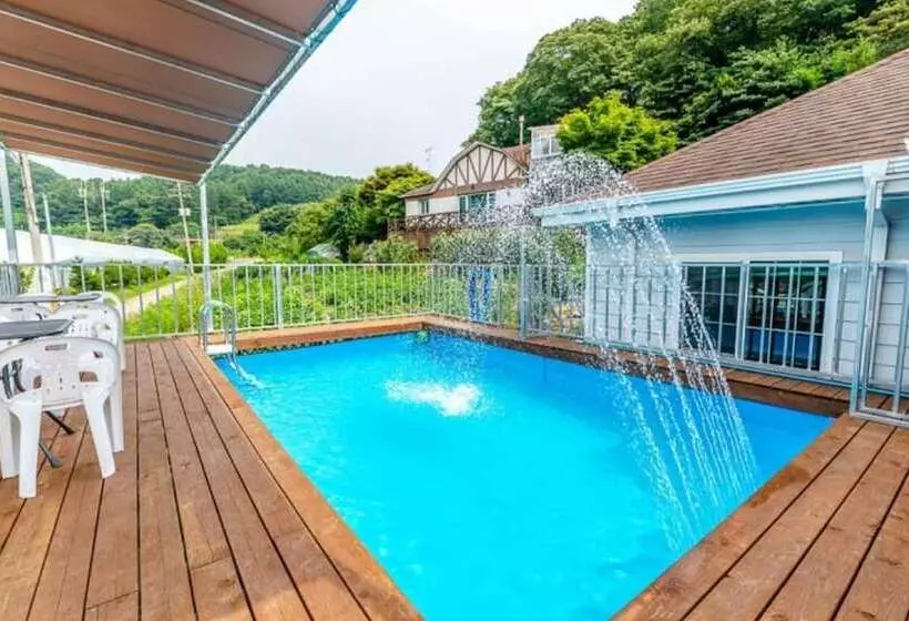 Paju Sandle Pension