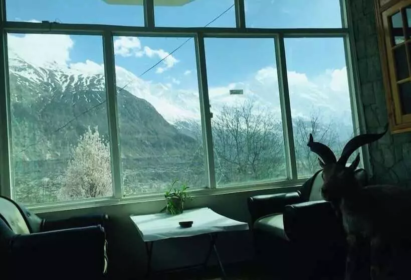 پانسیون The Hunza Executive Resort