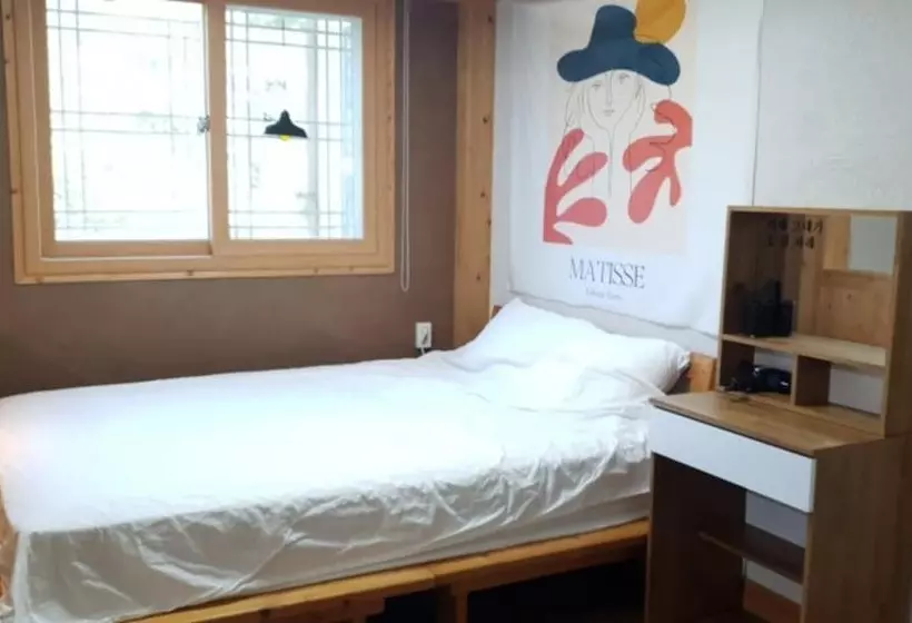 Sacheon Seopo Beach Pension
