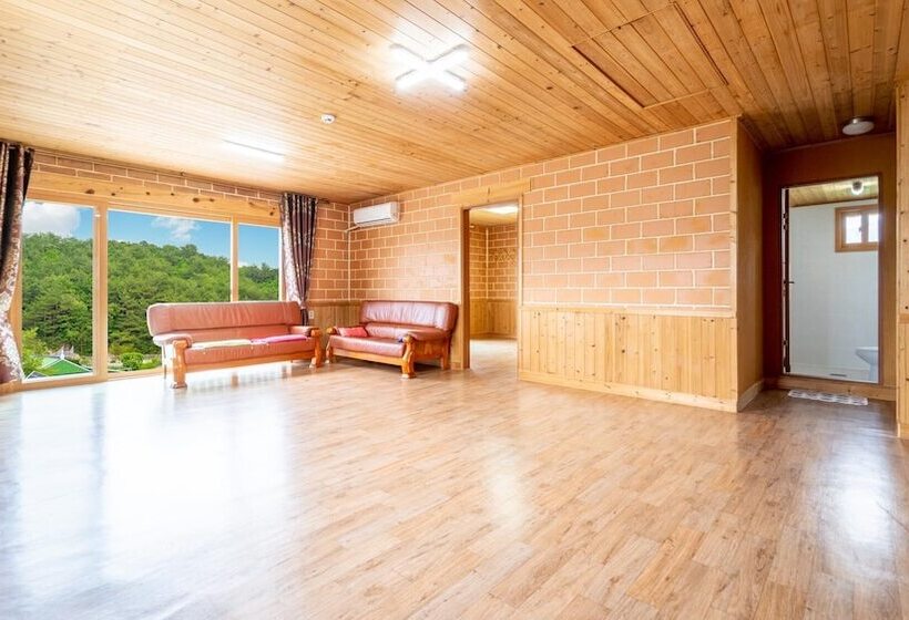 Samcheok Dasarang Pension