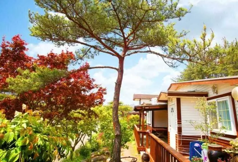 Taean Seogyanguichueok Pension