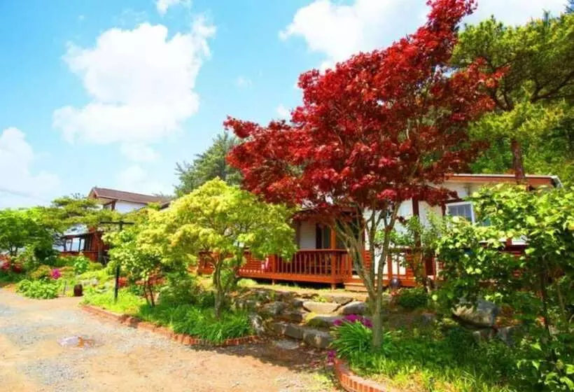 Taean Seogyanguichueok Pension
