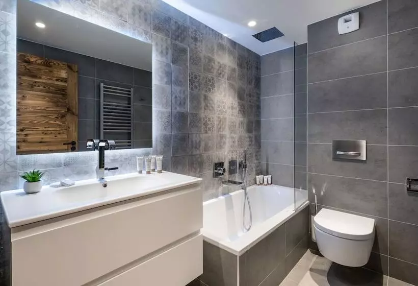 اقامتگاه Vail Lodge By Alpine Resorts