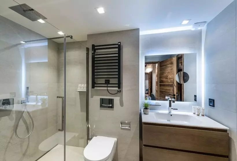 اقامتگاه Vail Lodge By Alpine Resorts