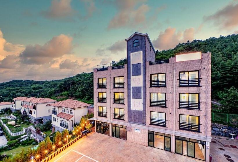 Yeongheungdo J Pension