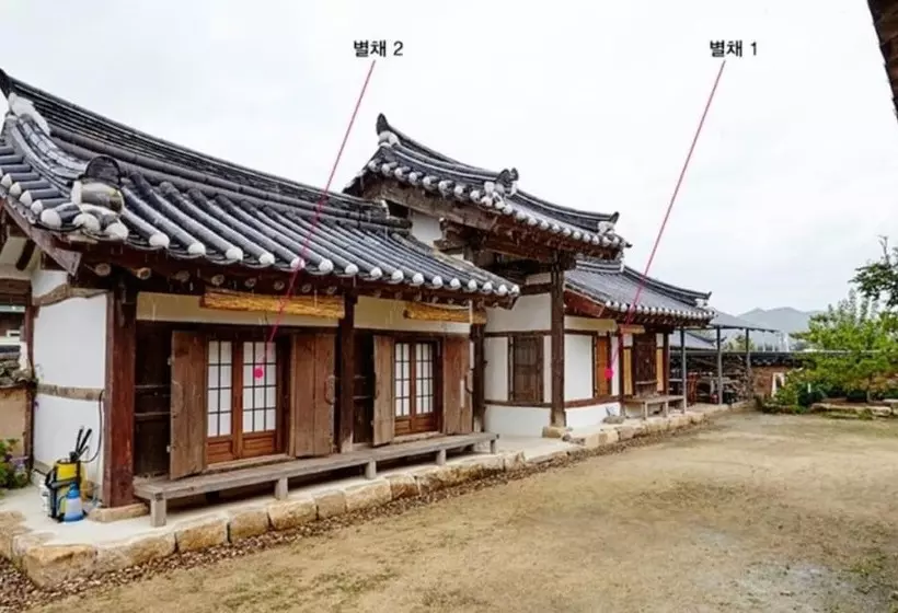 Bonghwa Sogang Hanok Gotaek Pension