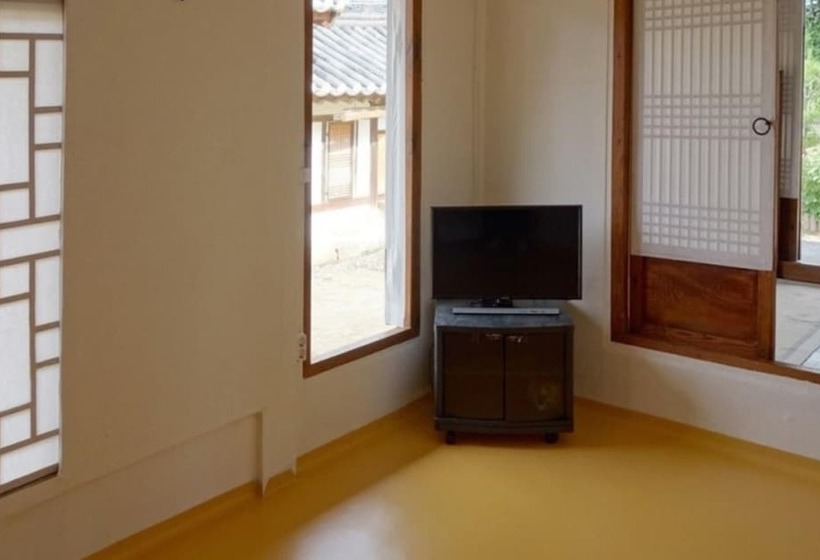 Bonghwa Sogang Hanok Gotaek Pension
