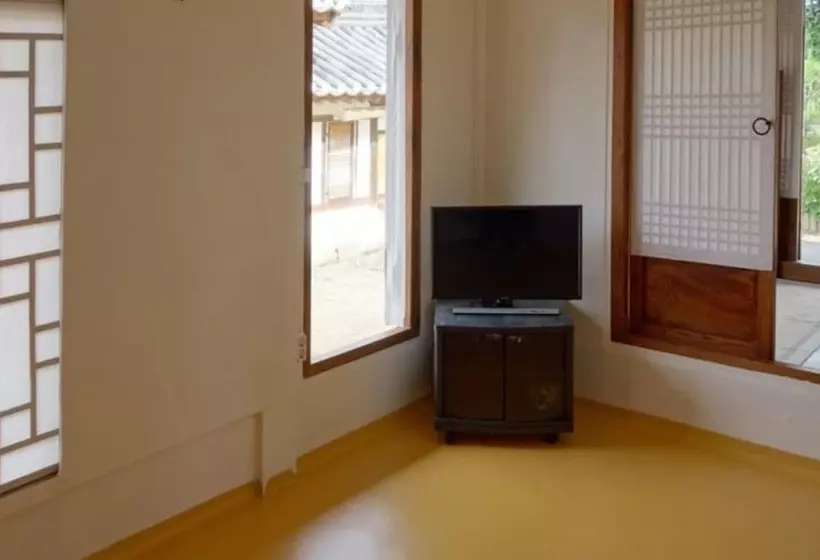 Bonghwa Sogang Hanok Gotaek Pension