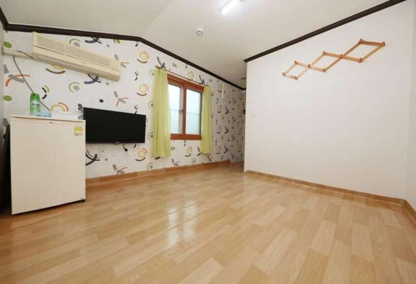 Boryeong Padosori Pension