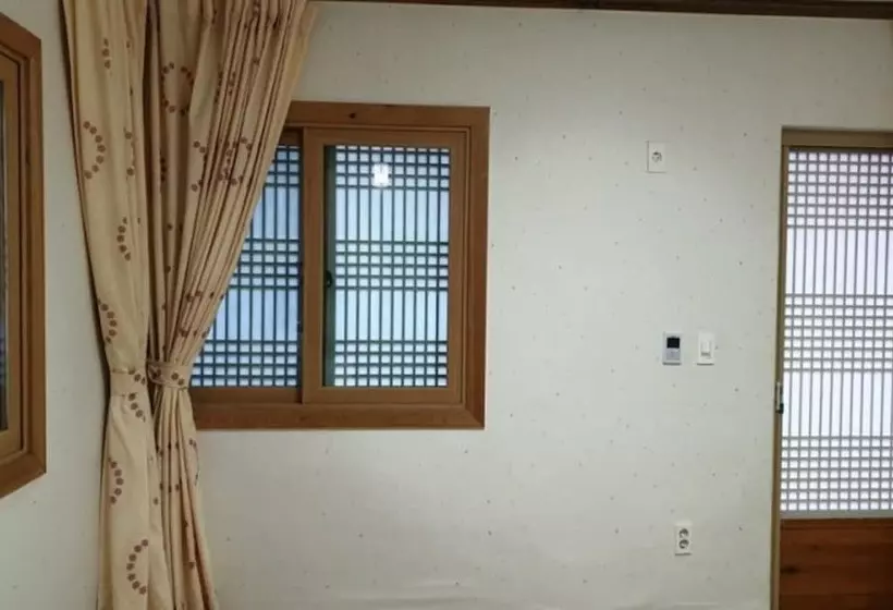 Boseong Shillok Hanok Pension