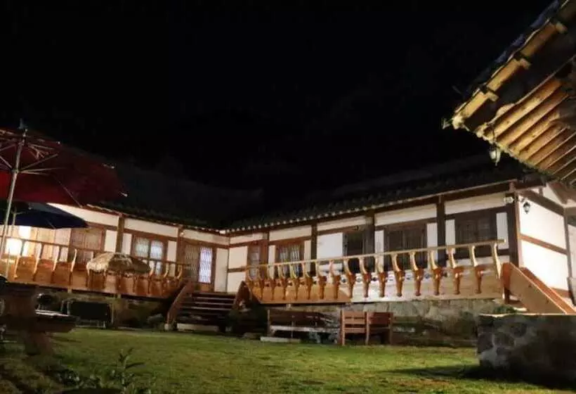 Danyang Danyangjeong Hanok Pension