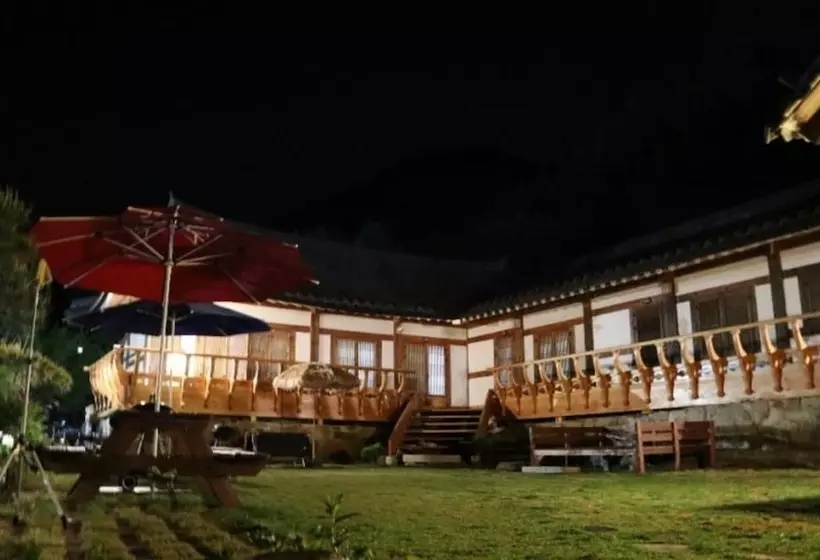Danyang Danyangjeong Hanok Pension