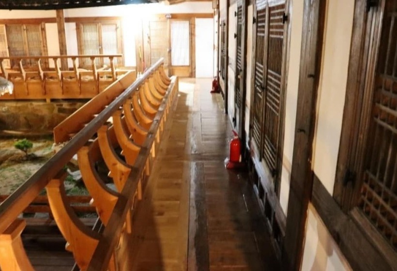 Danyang Danyangjeong Hanok Pension