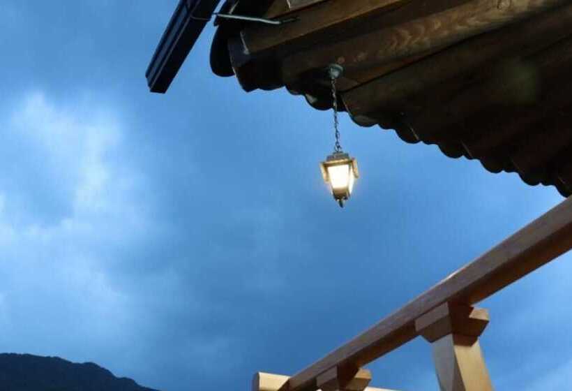 Danyang Danyangjeong Hanok Pension